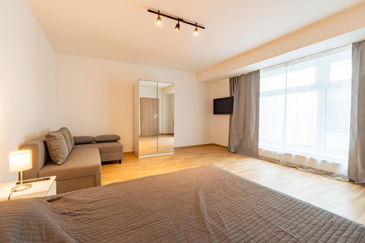 Brand New Two Room Apartment #26 With Free Secure Parking Close To Center Prága Kültér fotó